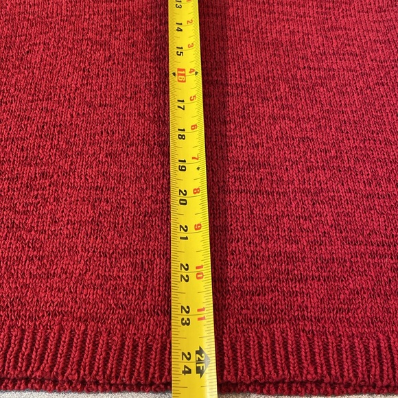 Nomi - Beautiful Red V-Neck Sweater. Size M - Picture 7 of 9